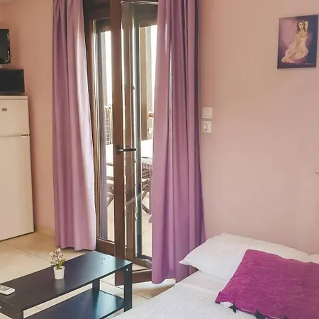 Апарт-отель Aroma Studios&apartments 2 Вурвуру