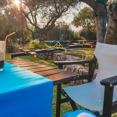 Aroma Studios&apartments 2 3* 보우르보우로우