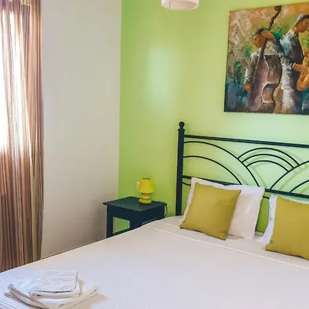 Aroma Studios&apartments 2 아파트호텔 3*