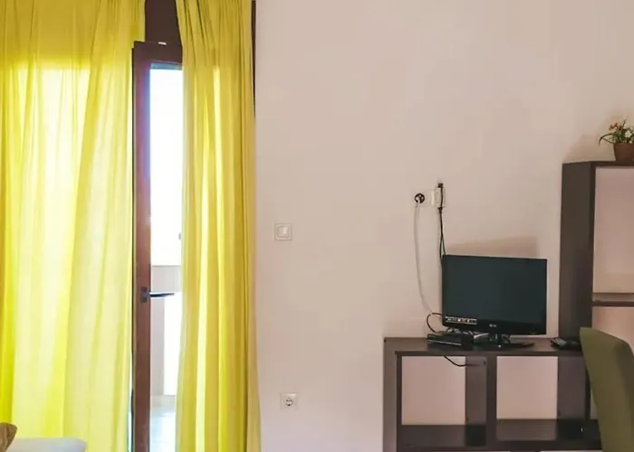 アパートホテル Aroma Studios&apartments 2 3*